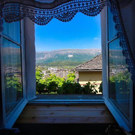 Guest House Denis Gjirokastër Exterior foto